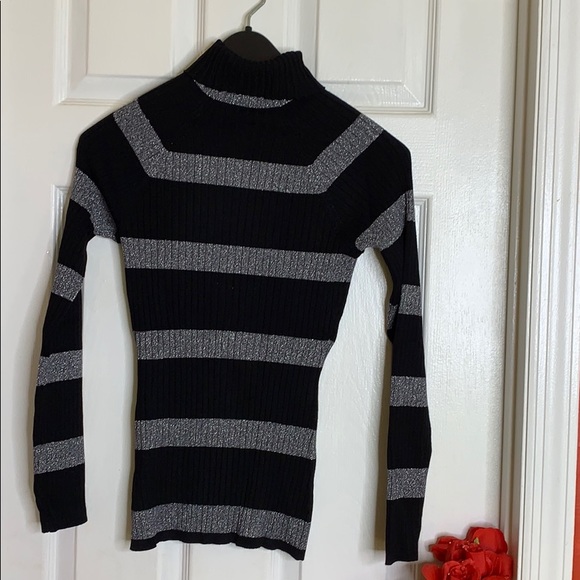 I.N.C Sweater - Picture 2 of 4